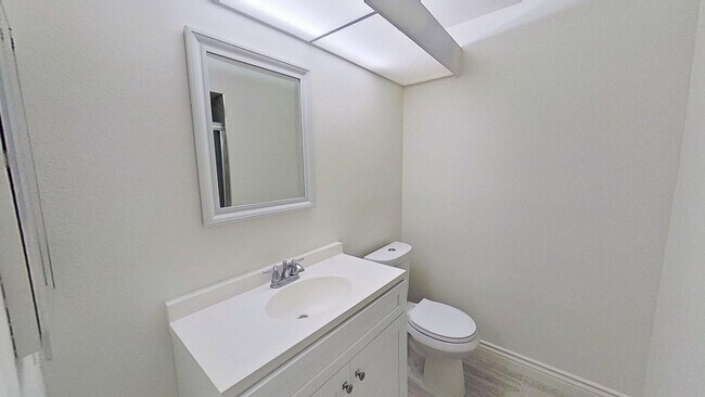 Building Photo - 26 Duane