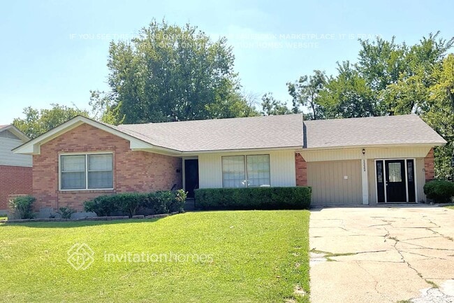 Building Photo - 1222 McDonald Dr