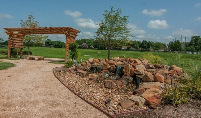 Building Photo - 2110 Whiteback Dr