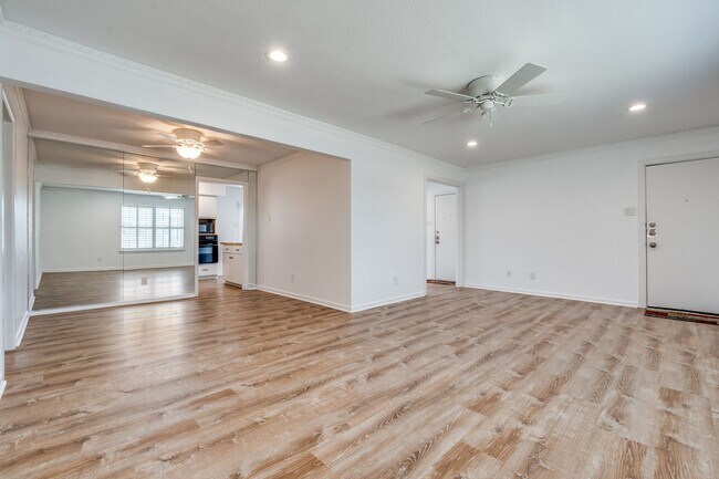 Building Photo - 5833 Birchbrook Dr