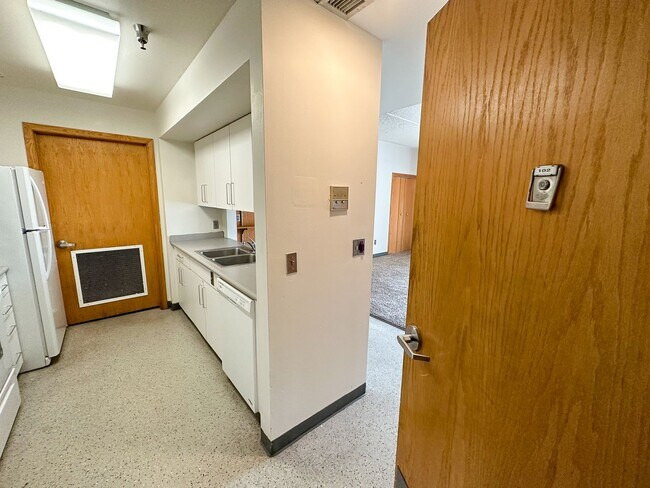 Interior Photo - 245 Hyland