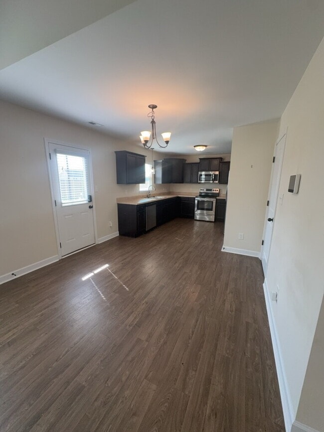 Building Photo - 101 Barnhouse Rd