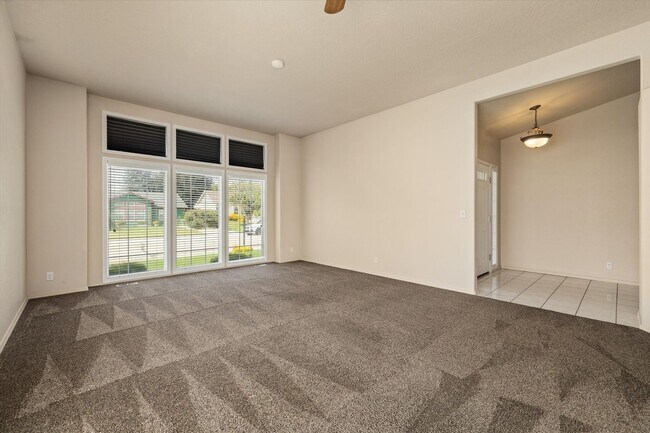 Building Photo - 2168 N Glennfield Way