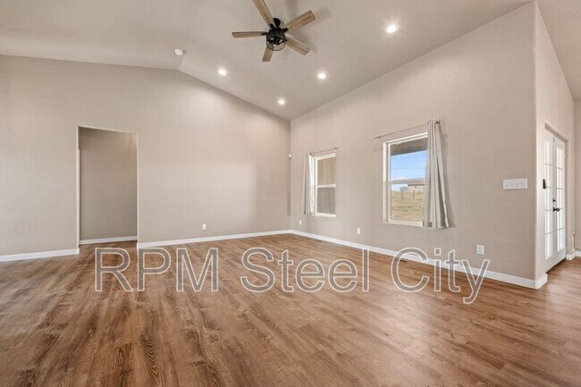 Building Photo - 1710 N Wild Bill Hickock Dr