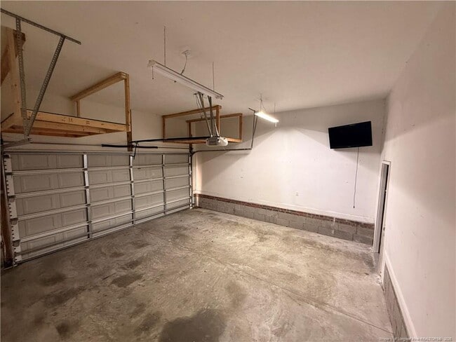 Building Photo - 183 Wildwood Dr