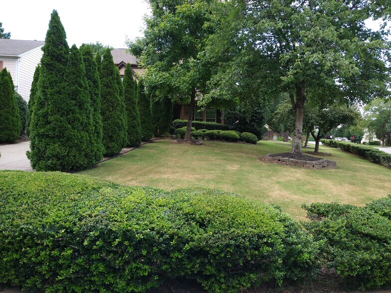 Building Photo - 715 Soneley Ct