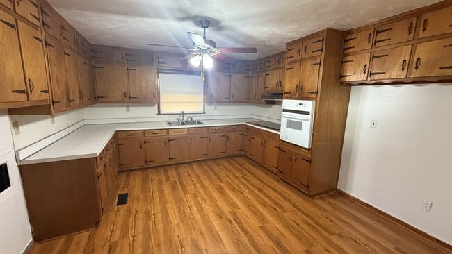 Building Photo - 249 Wayne Ave