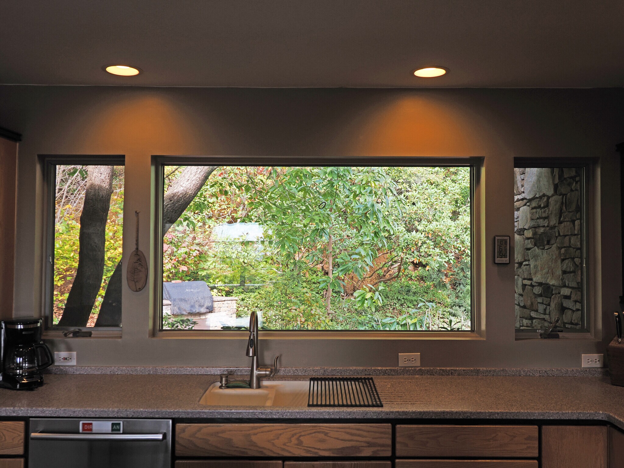 Building Photo - 100 Crab Apple Ln