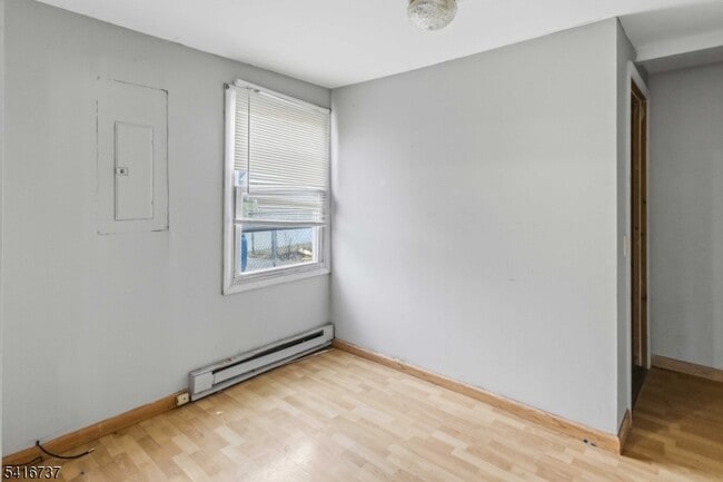 Building Photo - 125 Minnehaha Blvd