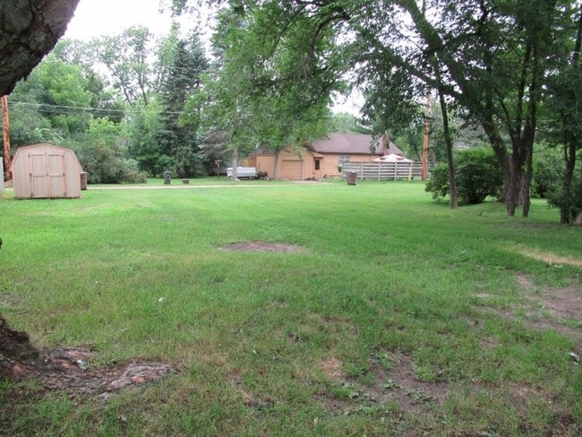 Building Photo - 3 bedroom, 1 bath. Large yard with large storage shed.