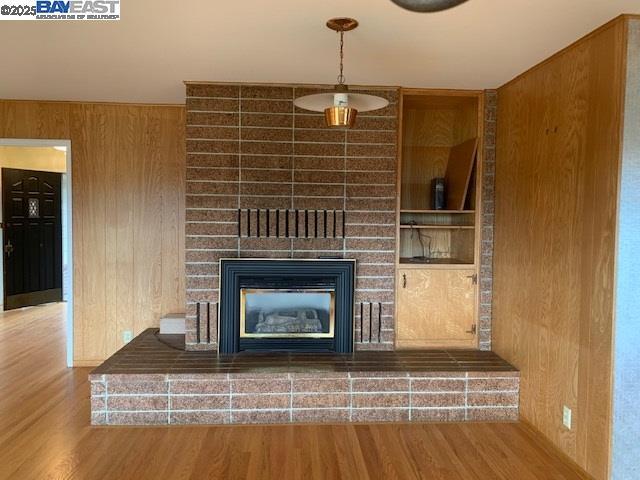 Building Photo - 2755 Pineridge Rd