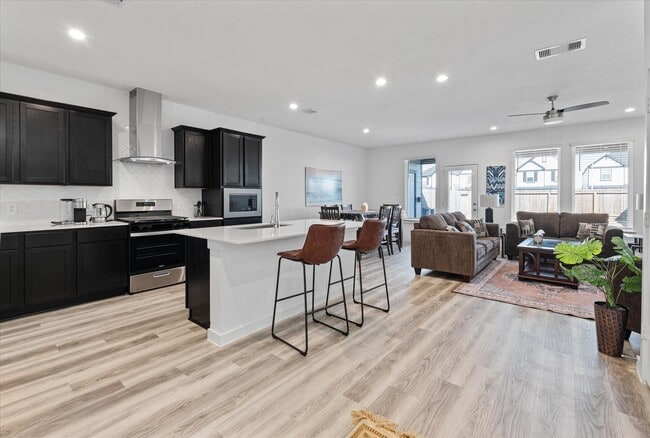 Building Photo - 3215 Rainwood Gate Dr