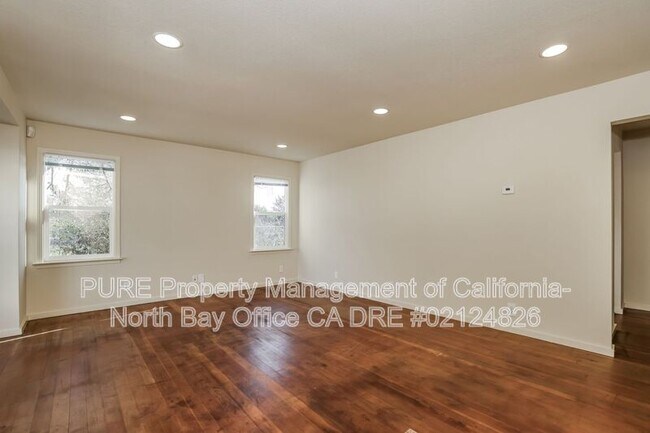 Building Photo - 6683 Sebastopol Ave