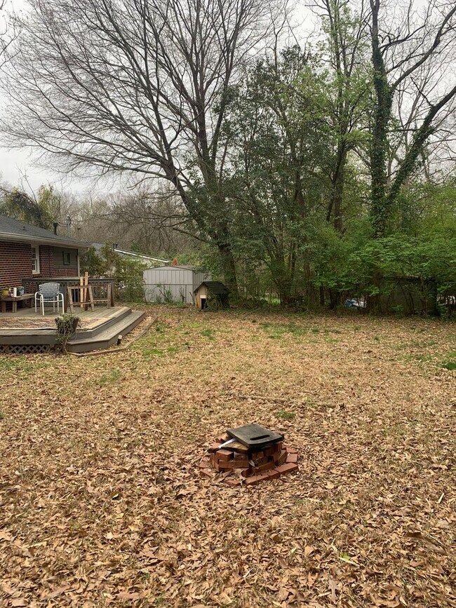 Building Photo - Quiet 2BR Retreat Minutes from Downtown Athens