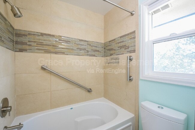 Building Photo - 4608 Greenbriar Ct