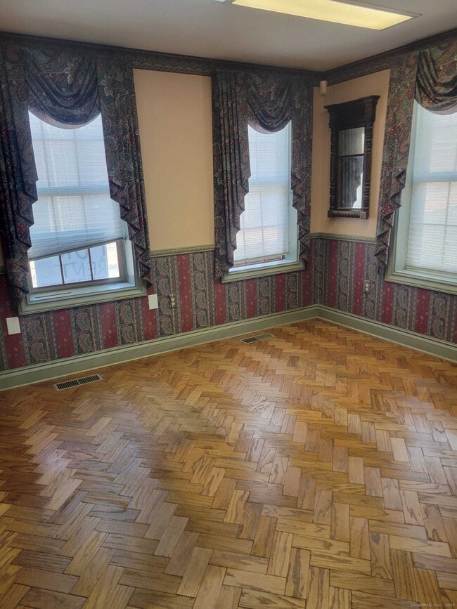 Building Photo - 1 Barristers Ct