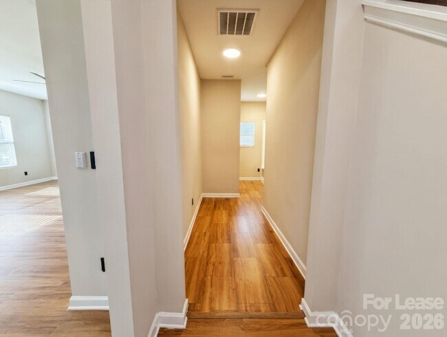 Building Photo - 12881 Clydesdale Dr