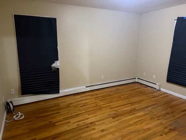 Building Photo - 1336 K St