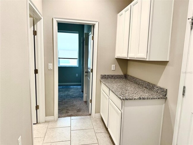 Building Photo - 6268 Great Bear Dr