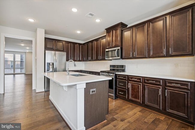 Building Photo - 13411 Launders St