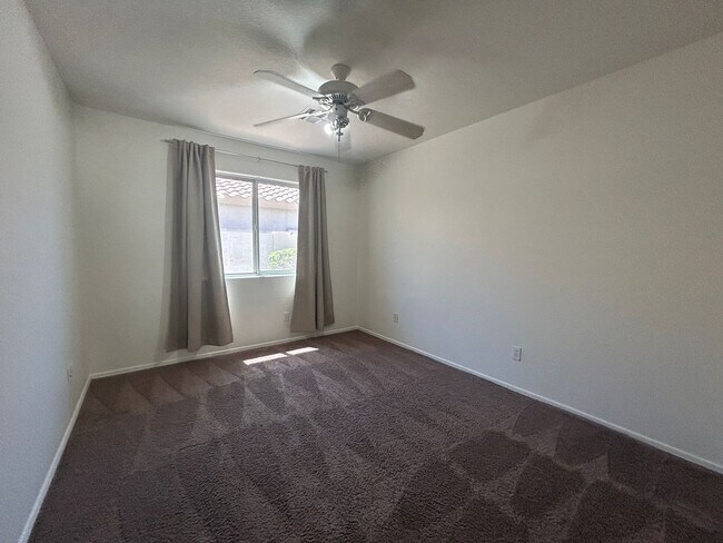 Building Photo - 3861 E Redfield Ct