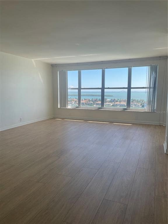 Building Photo - 5200 Brittany Dr S