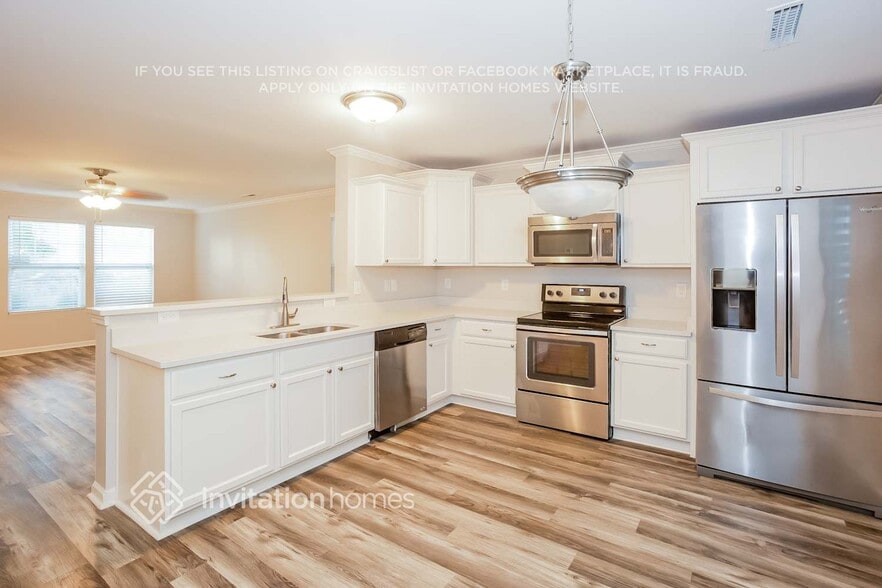 Building Photo - 4186 Broadstairs Dr SW