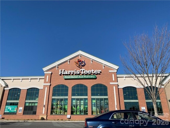 Building Photo - 2519 Stockbridge Dr