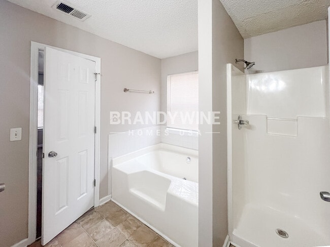 Building Photo - 3521 Waldrop Ridge Ct