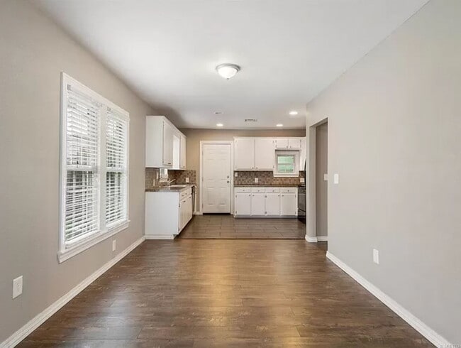 Building Photo - 2 Bedroom / 2 Bath in the heart of Midtown!