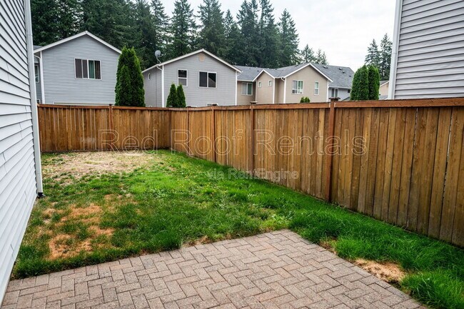 Building Photo - 1208 Burnside Pl