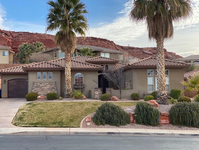 Building Photo - 2242 N Gunsight Dr