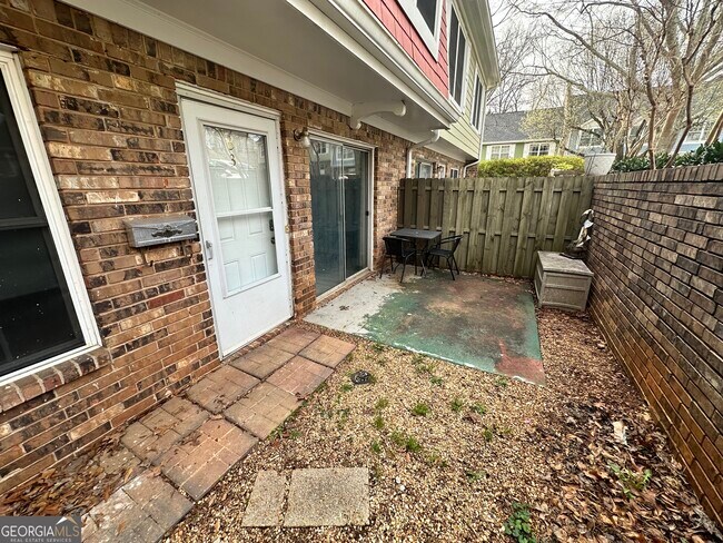Building Photo - 307 Adair St