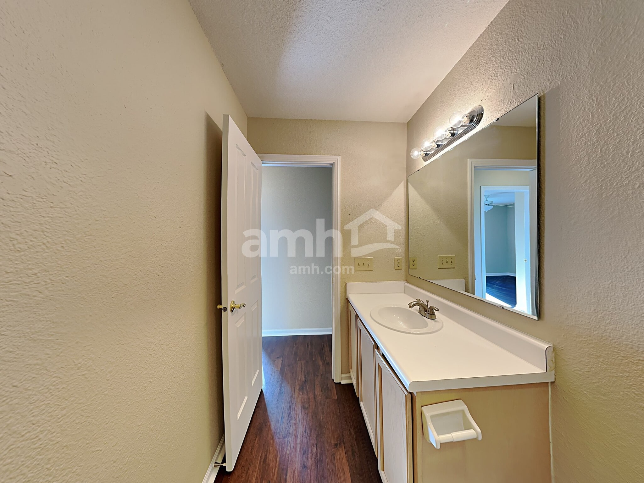 Building Photo - 19195 Pathway Point