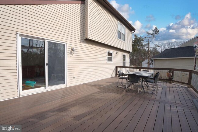 Building Photo - 5015 Tartan Hill Rd