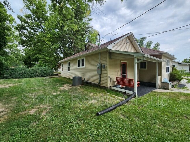 Building Photo - 3100 S 10th St
