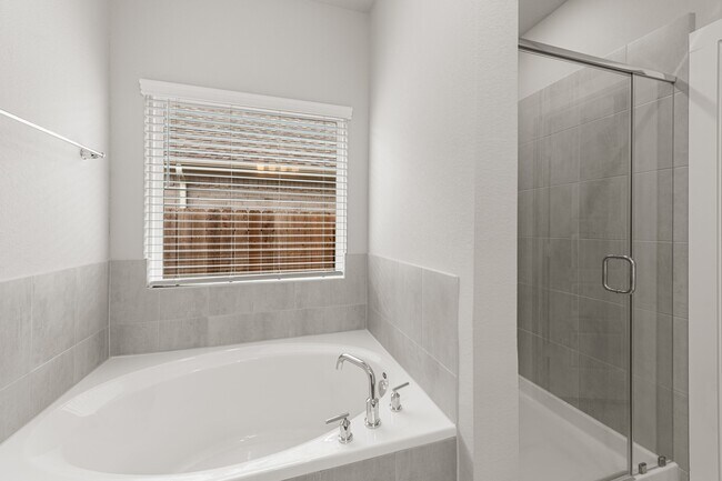 Building Photo - 21635 Coral Mist Dr