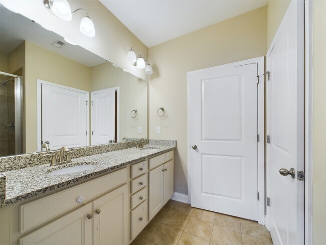 Building Photo - 5055 Gribble Ln