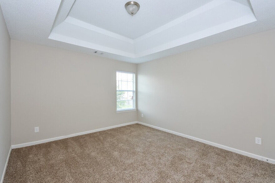 Building Photo - 255 Hillside Oak Ln