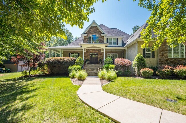 Building Photo - 246 Valley Meadow Dr