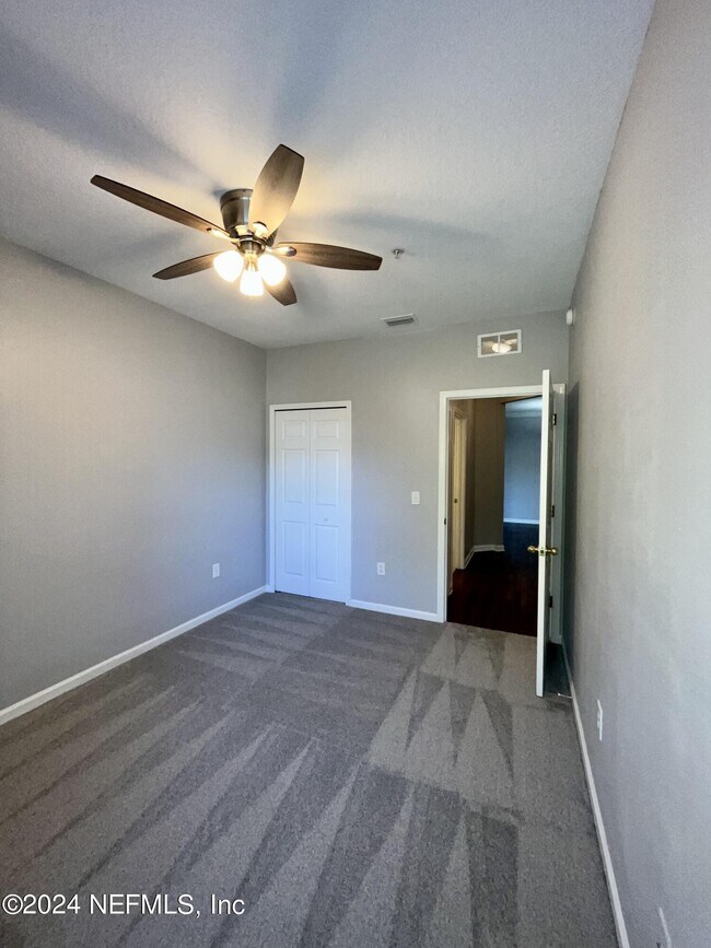 Building Photo - 8227 Lobster Bay Ct