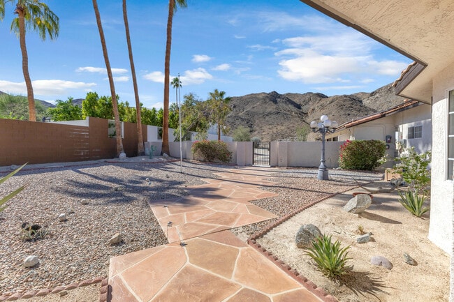 Building Photo - 39124 Channel Dr