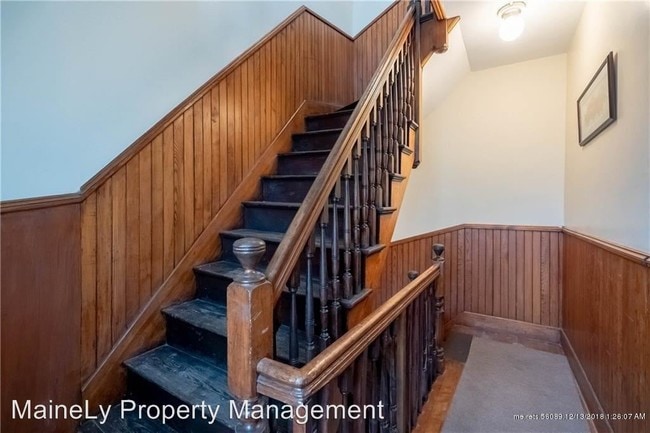 Building Photo - 198 Park Ave