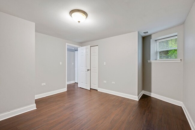 Building Photo - 4544 S Indiana Ave