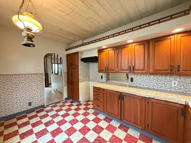 Building Photo - 784 15th St