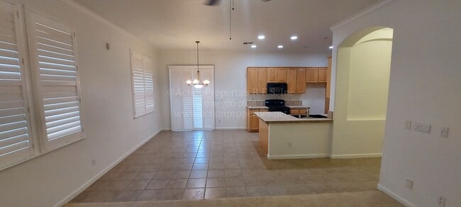Building Photo - Rocklin  Highland Park  3 bedroom 2 bathroom, Great Room Floor Plan with Tile Flooring,  Fenced Yard