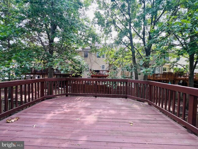 Building Photo - 6107 Asher Ct