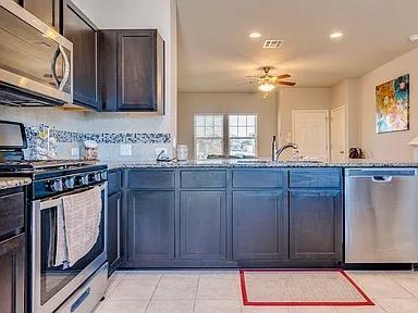 Building Photo - 207 Wainscot Oak Wy