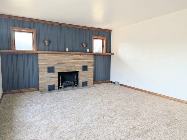 Building Photo - 117 Edna Rd