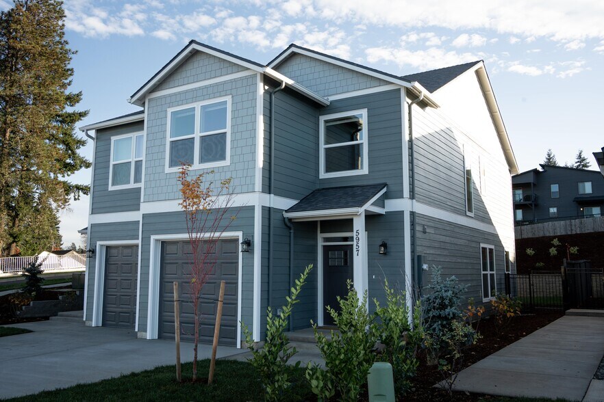 Building Photo - 5957 Joynak St S